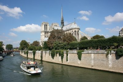 Paris tour with Eiffel Tower lunch & cruise