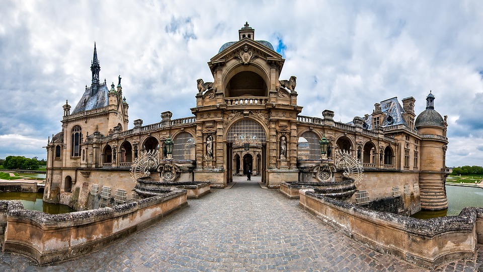 Chateau de Chantilly, France: visitor guide and tourist information