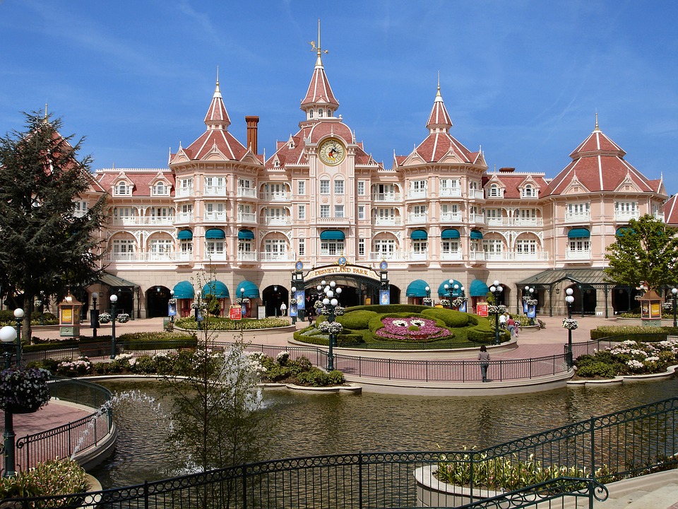 Disneyland Paris: 2 Parks in 1 Day