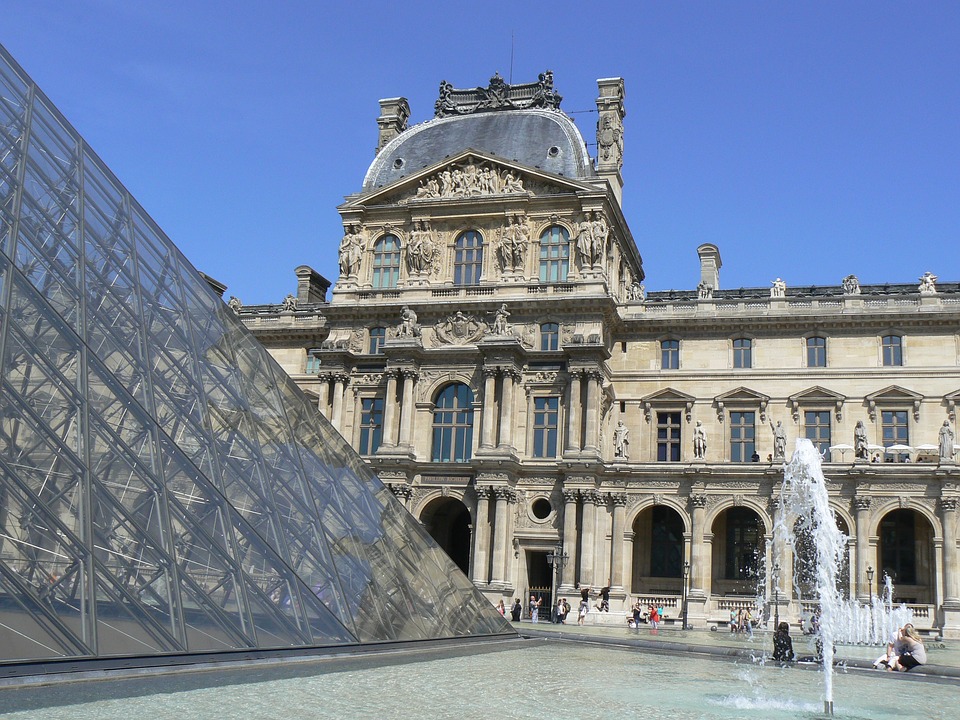 private tour of the louvre museum