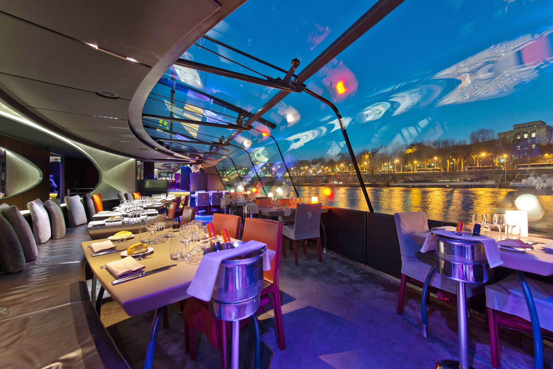 paris seine river panoramic dinner cruise
