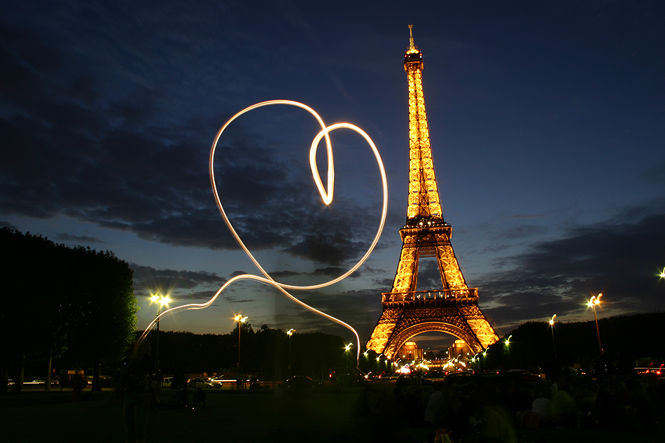 paris night tours with Paris Connection