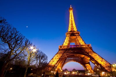 Paris Airport Transfers to & from Paris, Roissy Charles de Gaulle Airport, Disneyland, Beauvais & Orly Airports.