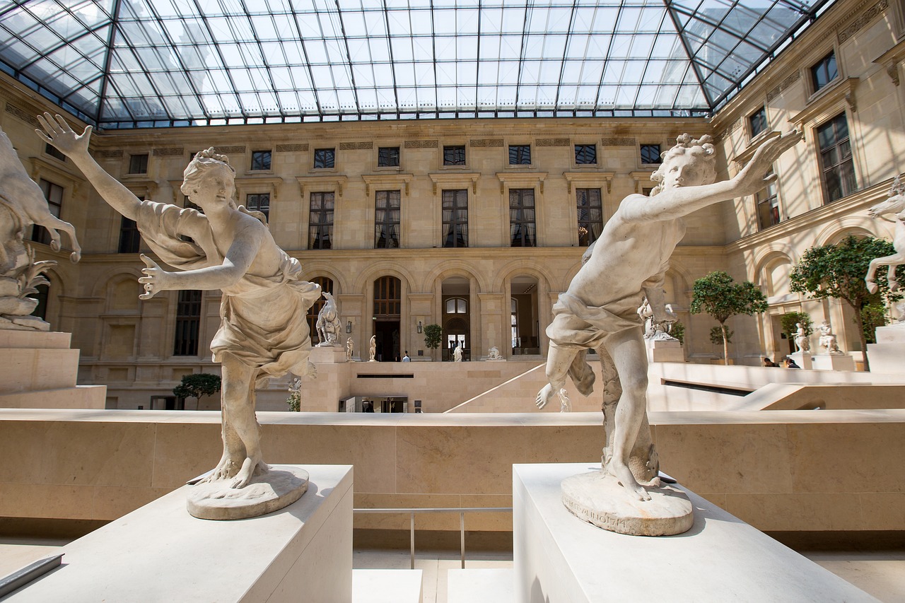 Priority entrance to Louvre