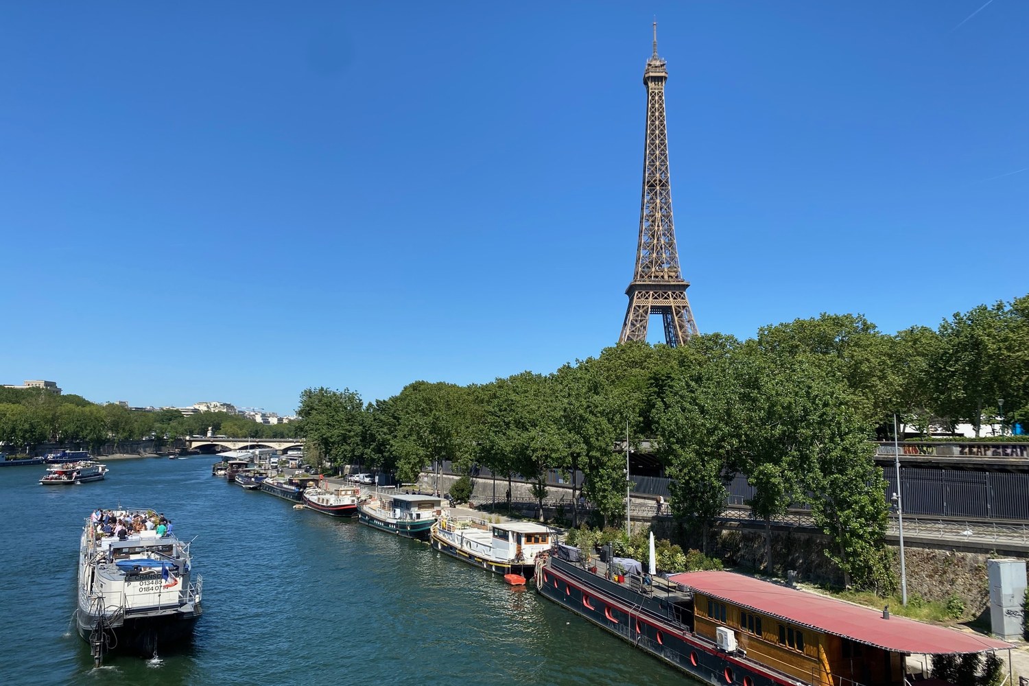 Private Paris tour overlooking the Eiffel Tower and the River Seine